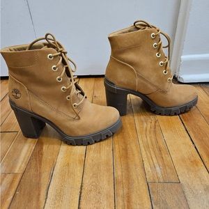 Timberland heeled booties